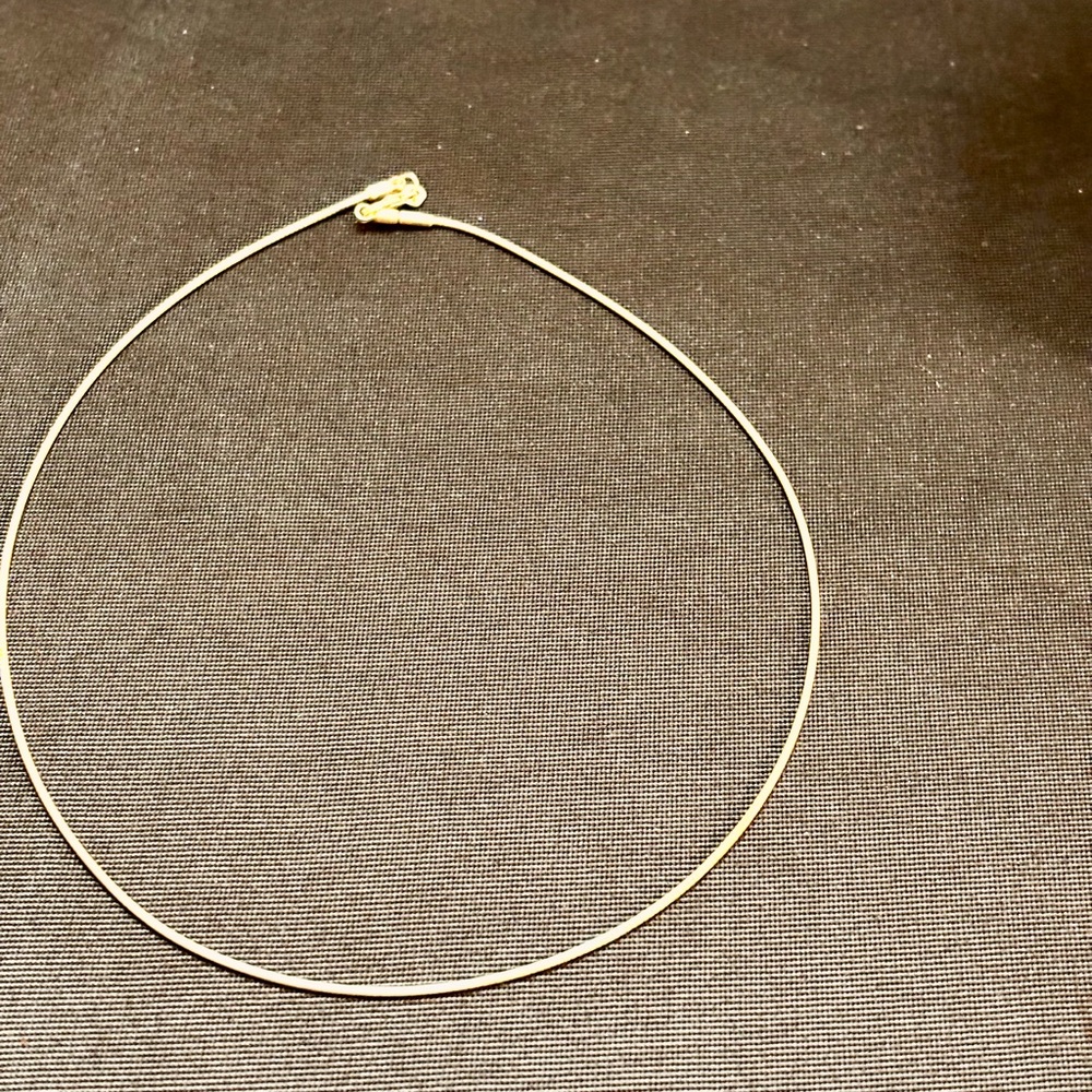 Elegant Silver Omega Necklace - Picture 2 of 9